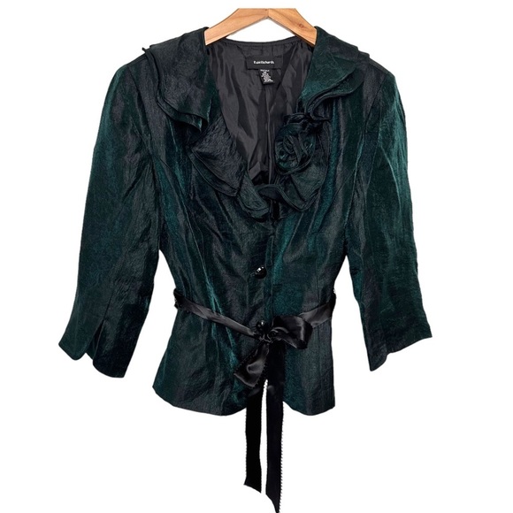 R&M Richards 14 green & black iridescent formal shirt with ruffled collar - Picture 2 of 8